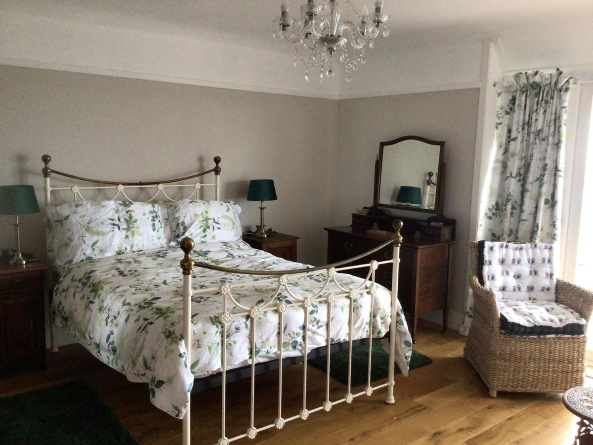 Ocean Waves Bed and Breakfast Gorleston-on-Sea Esterno foto